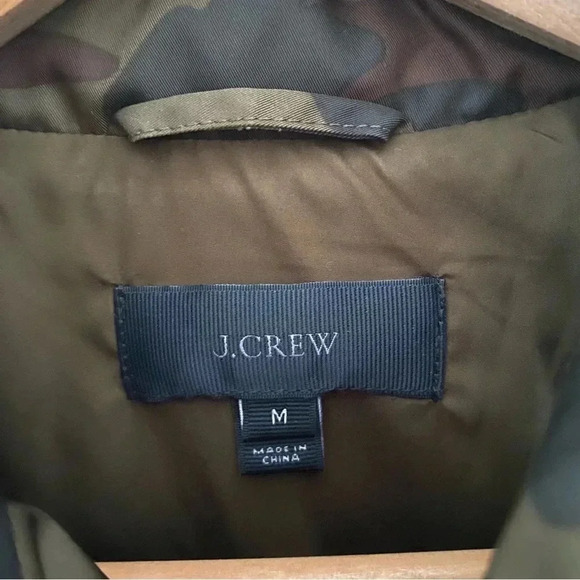J. Crew Excursion Quilted Down Camo Vest Sz M - Picture 4 of 8